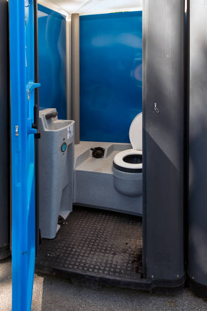 Best Portable bathroom rental  in Sterling Heights, MI